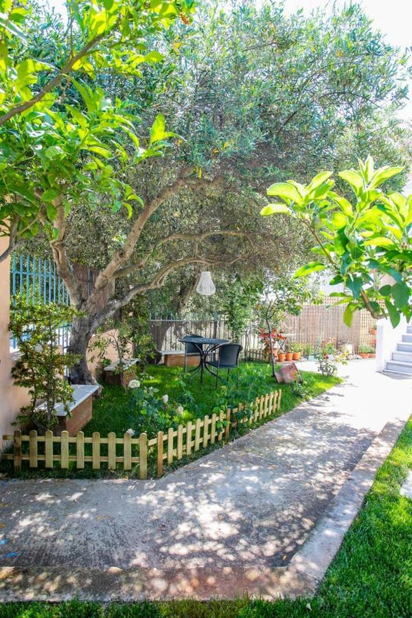 Anavyssos 1 Bedrm 4 Prs Flat 5Min Walk From Beach 외부 사진